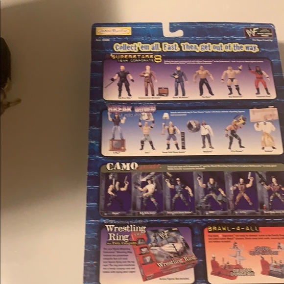 WWF ROCK ACTION FIGURE - Picture 2 of 3